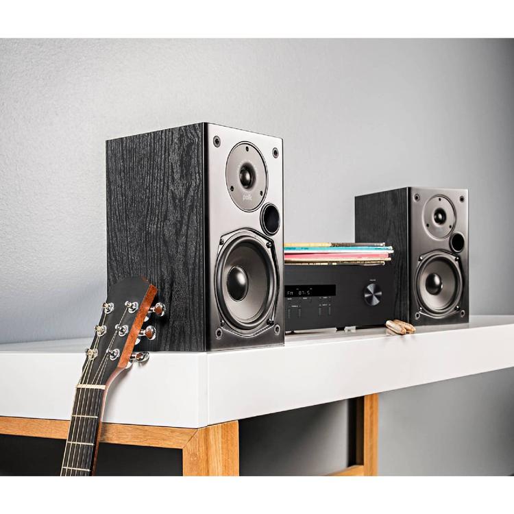 Polk T15 | Bookshelf Speaker Set - Black - Pair-Audio Video Centrale